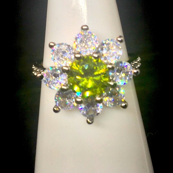 Natural Peridot & Sapphire Floral Sterling Silver Ring - Picture 9 of 12